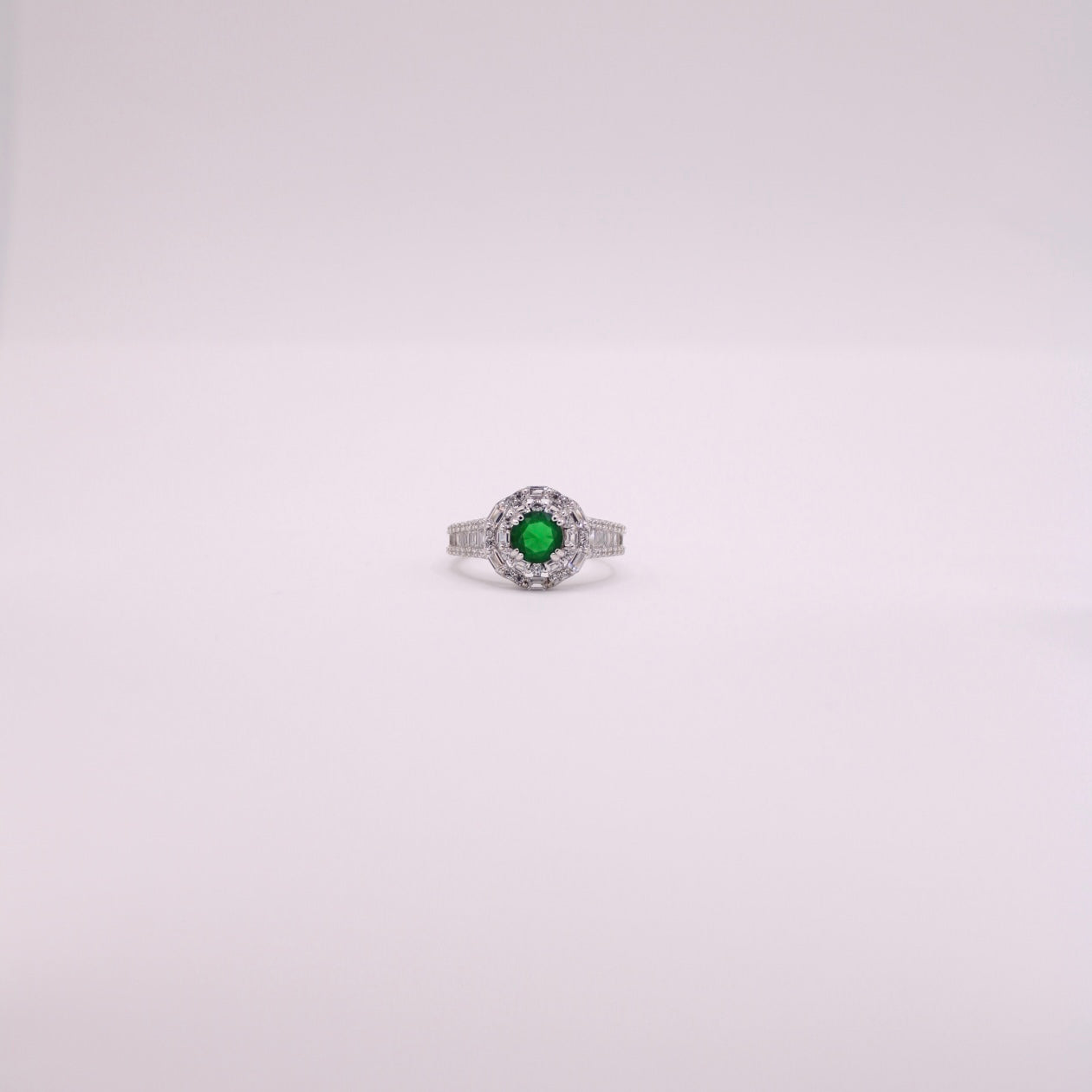 925 Emerald Green Ring