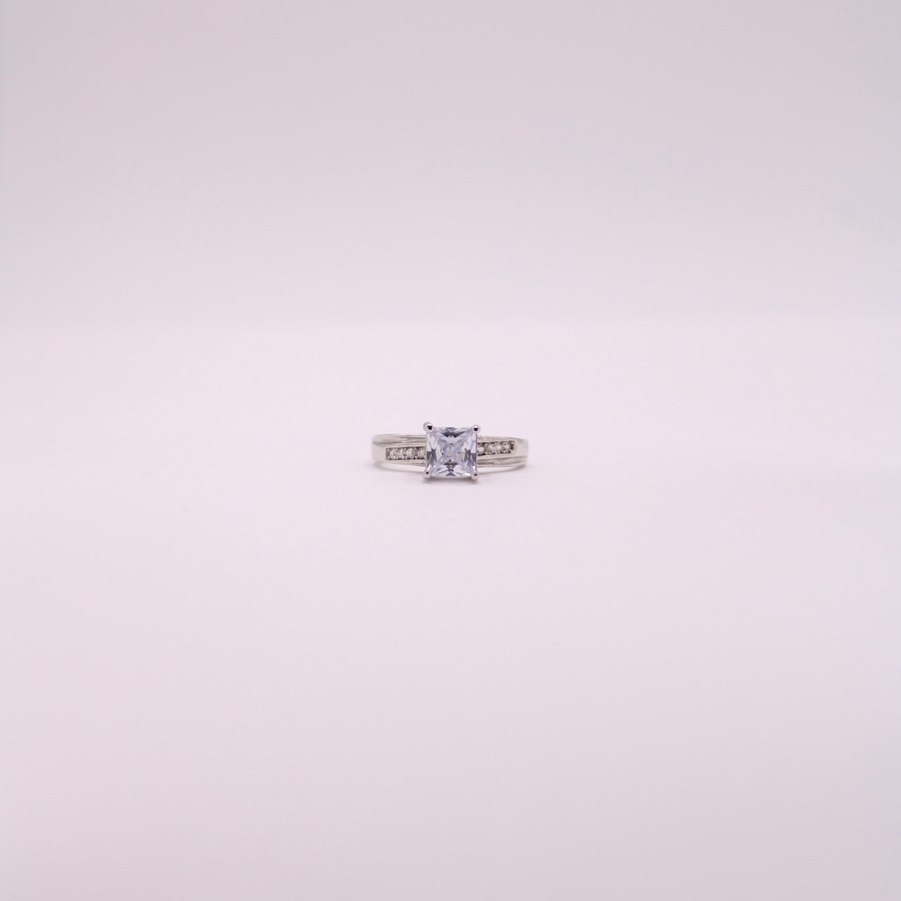 925 Square Stoned Ring